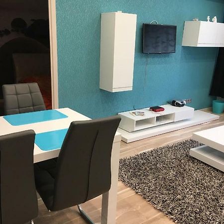 Igenyes Lakas Apartment Szeged Bagian luar foto