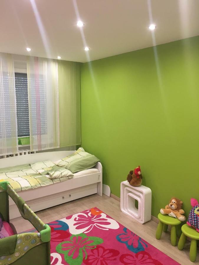 Igenyes Lakas Apartment Szeged Bagian luar foto