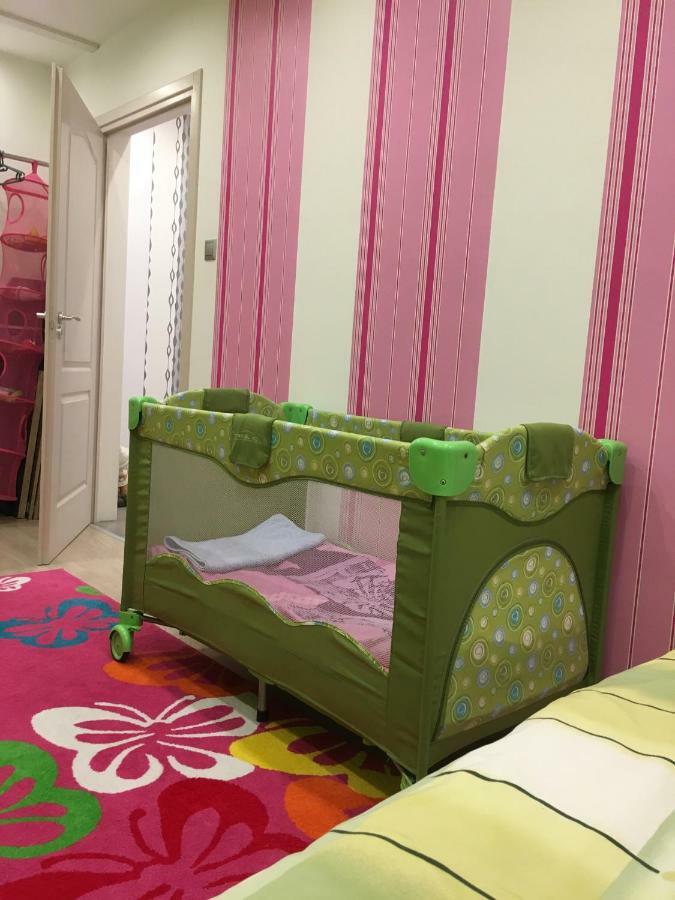 Igenyes Lakas Apartment Szeged Bagian luar foto
