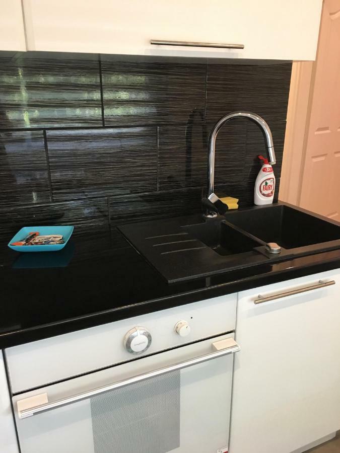 Igenyes Lakas Apartment Szeged Bagian luar foto